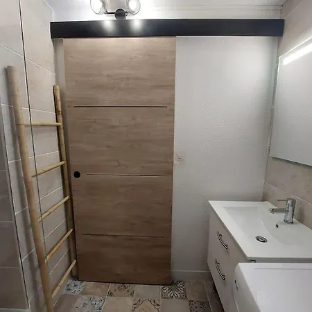 De Charme - Ideal Couple & Pro - Calme Apartment